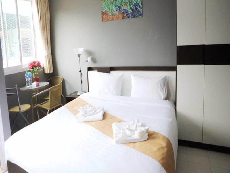 Guan Chao Yin Hotel Patong Esterno foto