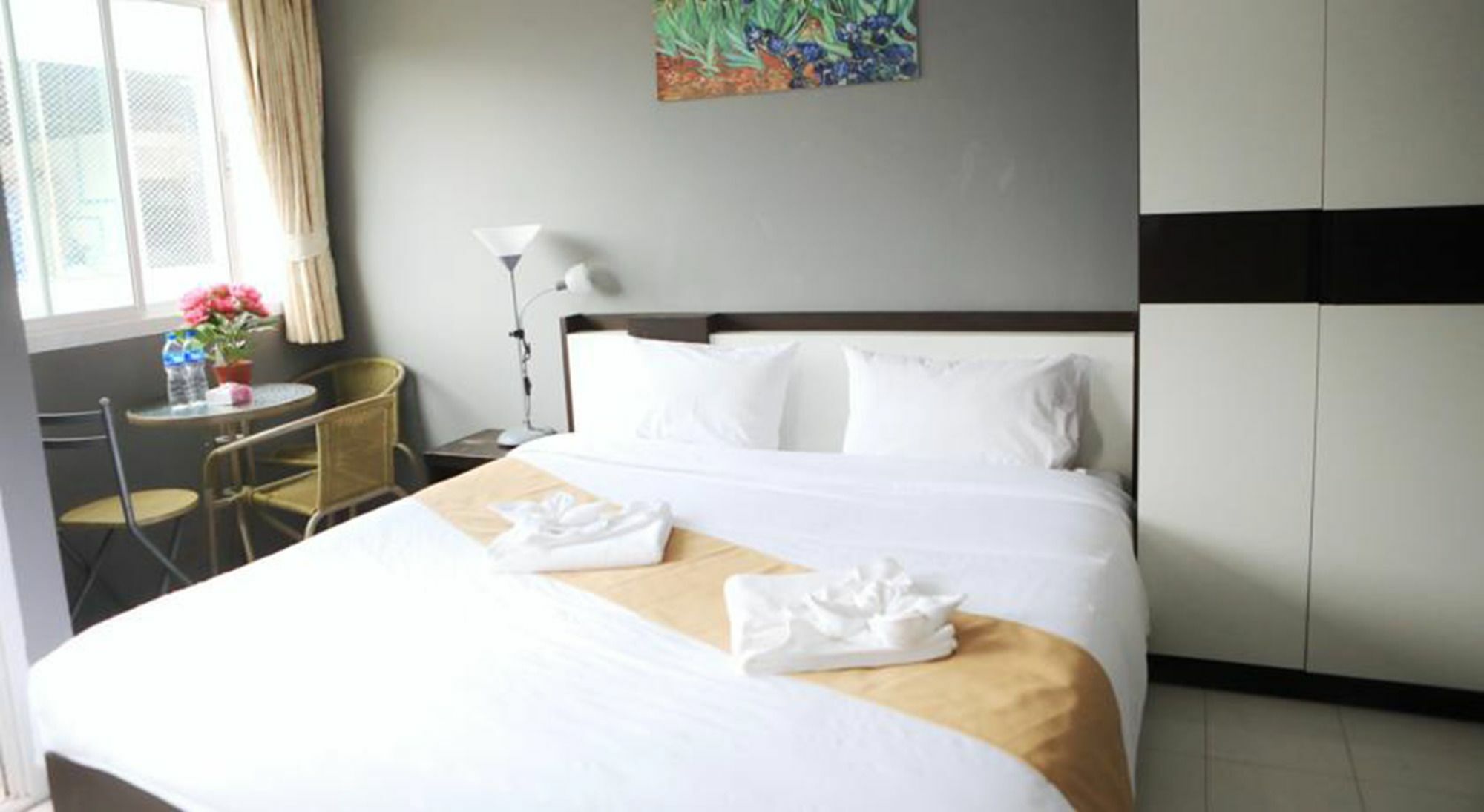 Guan Chao Yin Hotel Patong Esterno foto